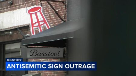 Antisemitic sign at Barstool Sansom Street in Philadelphia goes viral; Temple University student suspended – CBS News
