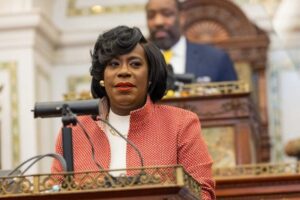 Philly Mayor Parker’s budget proposes city wage and business tax cuts – WHYY