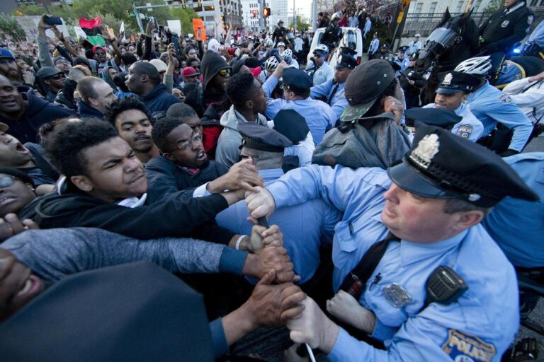 Protesters in Philadelphia clash with police outside Donald Trump-Kamala Harris debate – Inquirer.com