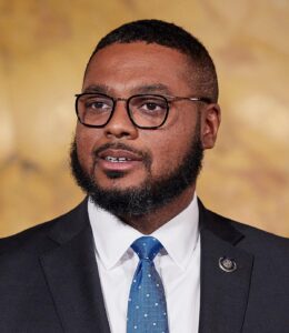 Afterschool Special: Lt. Gov. Davis pushes statewide program in North Philadelphia – City & State Pennsylvania