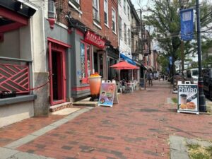 Trump executive order threatens small business lending in Philadelphia – WHYY