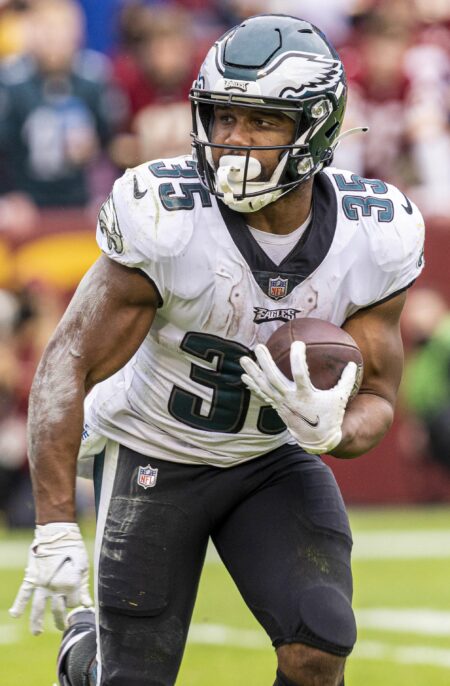 33-TD Running Back Predicted as ‘Sophomore Sensation’ for Eagles – Heavy Sports