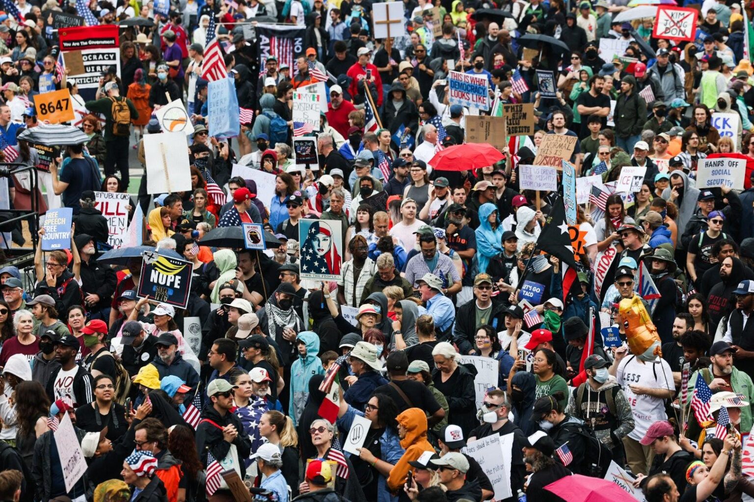 Going to No Kings protest in Bucks County, Philadelphia? Here’s what to bring, what to know – PhillyBurbs