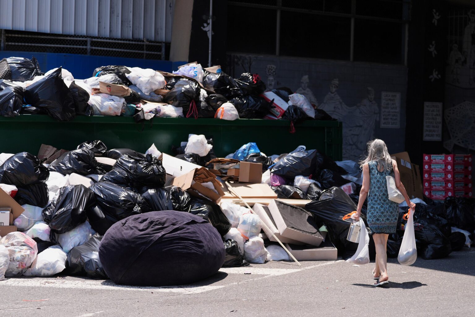 Closing the Deal – The Philadelphia Citizen