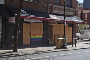 Businesses in Philadelphia boarded up for No Kings protest – CBS News