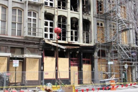 Fire damages building in the Old City section of Philadelphia, displaces residents and a business – 6abc Philadelphia