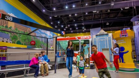 4 people hurt after tree falls near Please Touch Museum in Philadelphia, fire officials say – CBS News