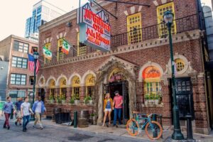 McGillin’s Olde Ale House opens permanent retail store in Center City – The Business Journals