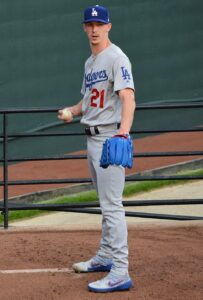 Buehler delivers vintage outing to earn win in Phillies debut – MLB.com