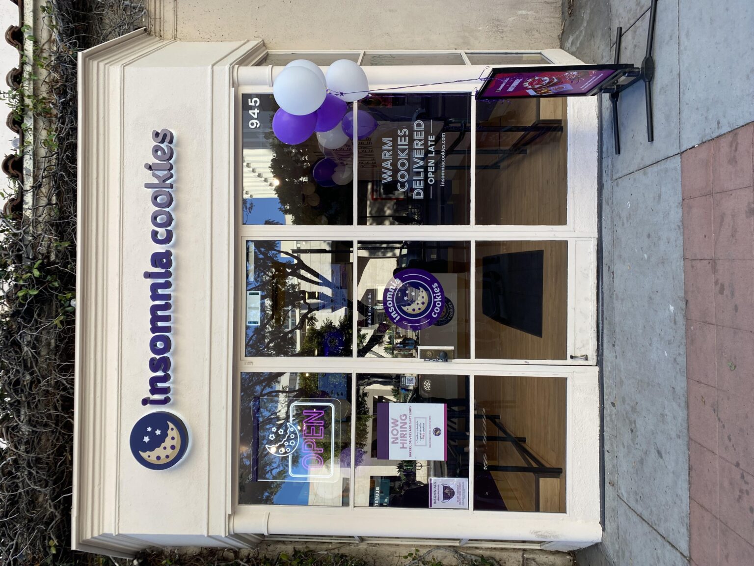 How Insomnia Cookies plans to quintuple U.S. footprint to 1,800 stores within next decade – The Business Journals