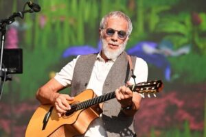 Cat Stevens postpones North American tour and cites visa issues – ABC News – Breaking News, Latest News and Videos
