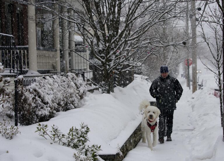 Mostly cloudy, warm Monday in Philadelphia region. Here’s the weather forecast. – CBS News