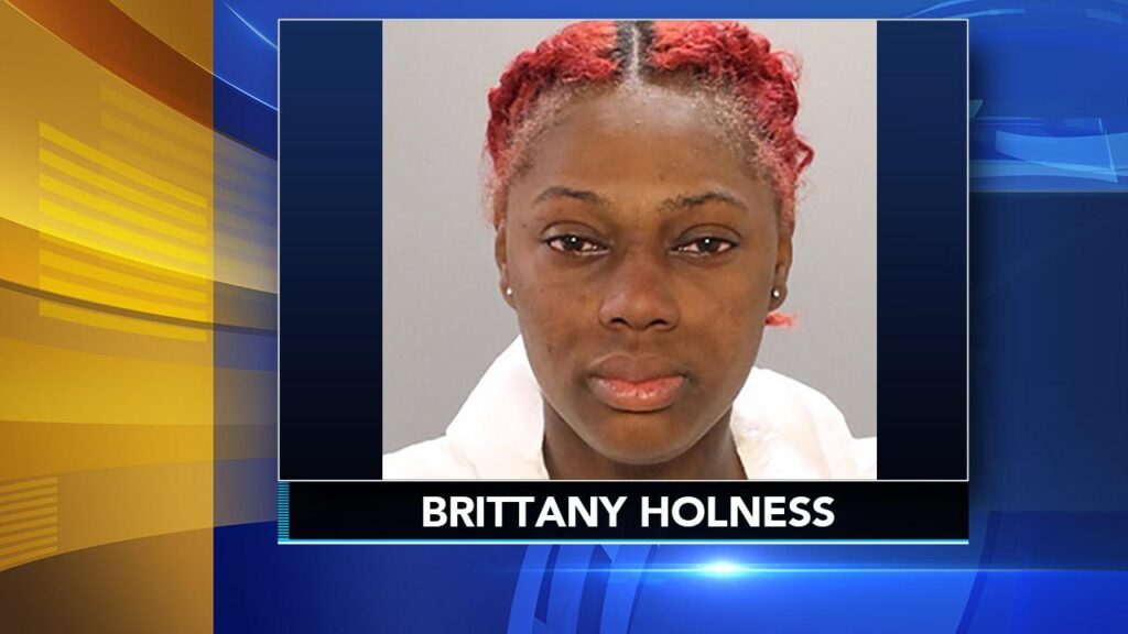 Two Women Stabbed in Separate Overnight Attacks Across Philadelphia, Police Report 2 women stabbed in separate overnight incidents across Philly, police say – NBC10 Philadelphia