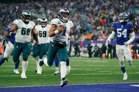 Giants at Eagles: Predictions, picks and odds for NFL Week 8 game – USA Today
