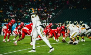 DeSean Jackson, Michael Vick go head-to-head in Philadelphia HBCU showdown – CBS News