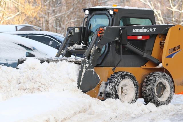 Philadelphia Mobilizes Hundreds of Workers to Tackle Snow Removal Efforts Philadelphia is bringing in hundreds of workers to help with snow removal – CBS News